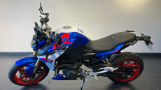 BMW F900 R